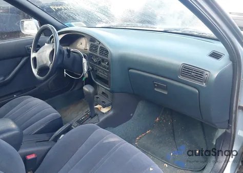 1992 Toyota Camry Dlx from USA, damaged, VIN 4T1SK11E2NU049683